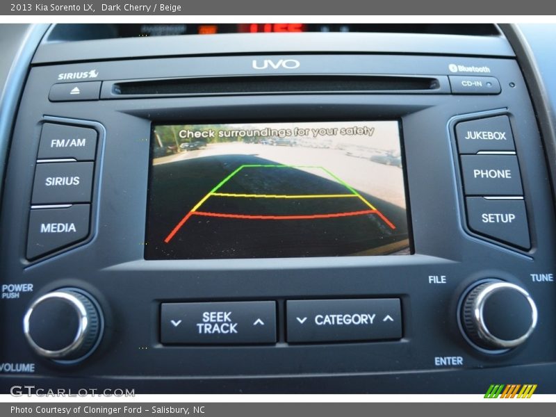 Dark Cherry / Beige 2013 Kia Sorento LX