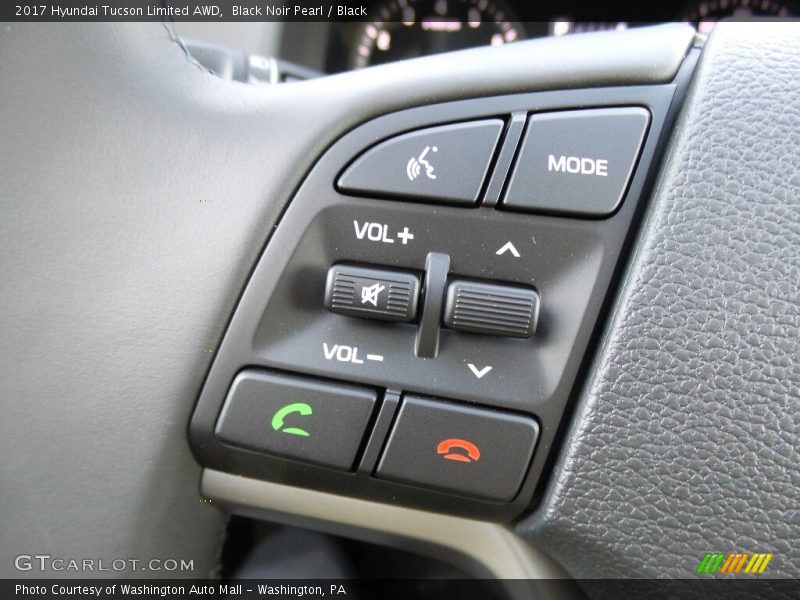 Black Noir Pearl / Black 2017 Hyundai Tucson Limited AWD