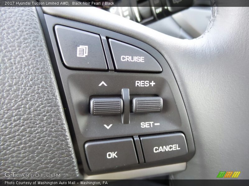 Black Noir Pearl / Black 2017 Hyundai Tucson Limited AWD