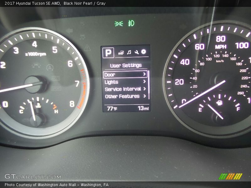 Black Noir Pearl / Gray 2017 Hyundai Tucson SE AWD