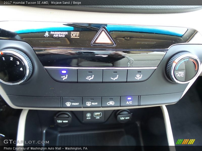 Mojave Sand / Beige 2017 Hyundai Tucson SE AWD