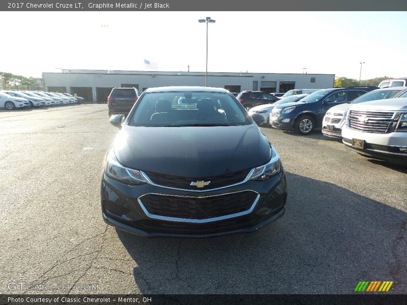 Graphite Metallic / Jet Black 2017 Chevrolet Cruze LT