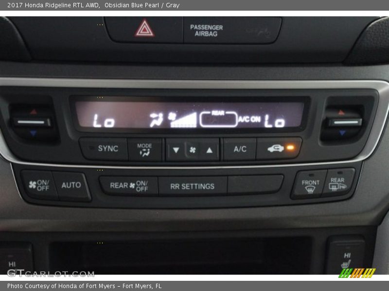 Obsidian Blue Pearl / Gray 2017 Honda Ridgeline RTL AWD