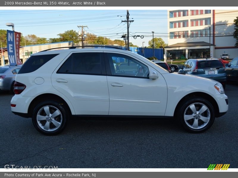 Arctic White / Black 2009 Mercedes-Benz ML 350 4Matic