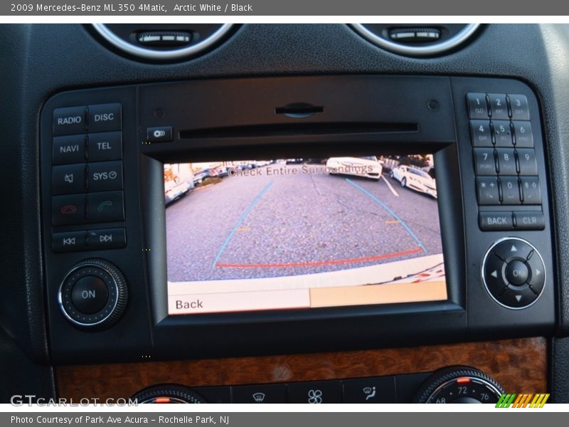 Arctic White / Black 2009 Mercedes-Benz ML 350 4Matic