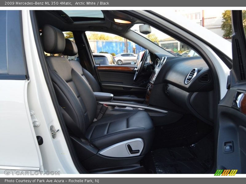 Arctic White / Black 2009 Mercedes-Benz ML 350 4Matic