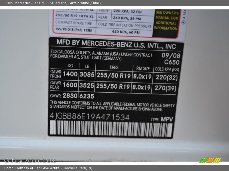 Arctic White / Black 2009 Mercedes-Benz ML 350 4Matic