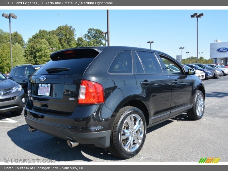 Tuxedo Black Metallic / Medium Light Stone 2013 Ford Edge SEL