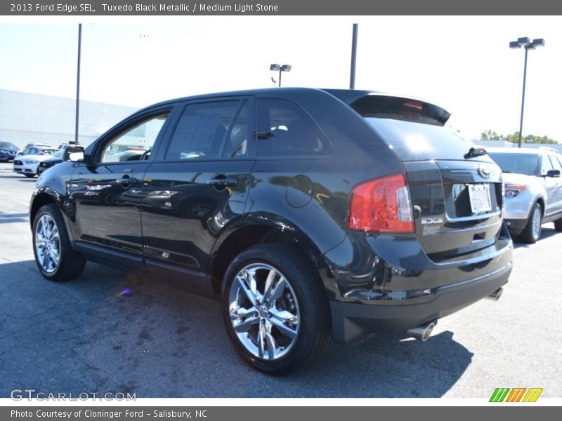 Tuxedo Black Metallic / Medium Light Stone 2013 Ford Edge SEL