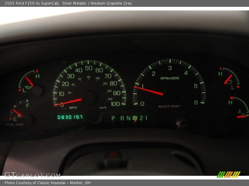 Silver Metallic / Medium Graphite Grey 2003 Ford F150 XL SuperCab