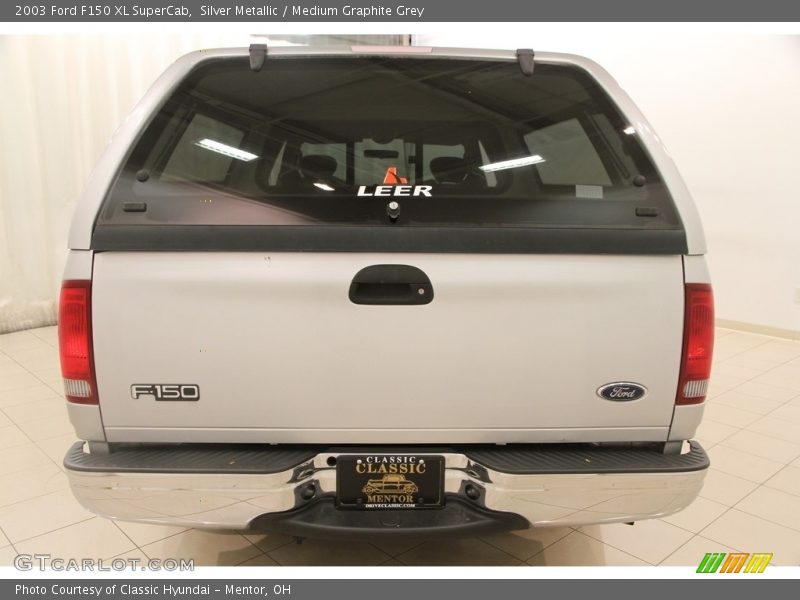 Silver Metallic / Medium Graphite Grey 2003 Ford F150 XL SuperCab