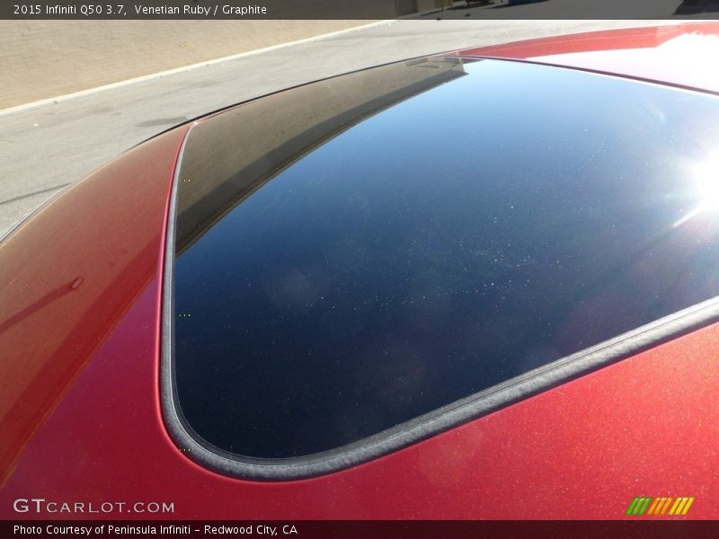 Venetian Ruby / Graphite 2015 Infiniti Q50 3.7
