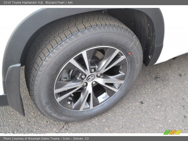 Blizzard Pearl / Ash 2016 Toyota Highlander XLE