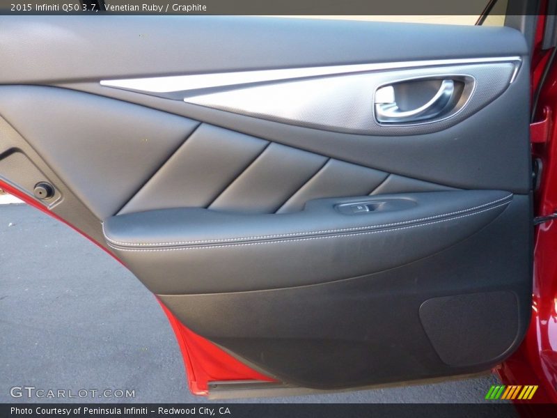 Venetian Ruby / Graphite 2015 Infiniti Q50 3.7