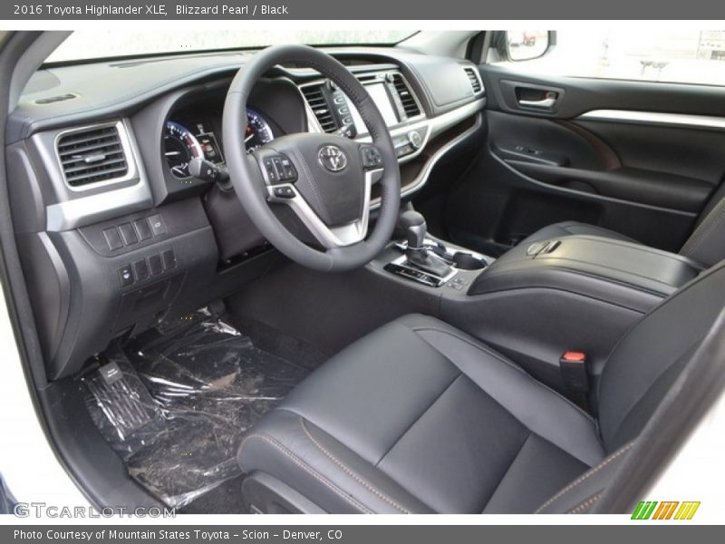 Blizzard Pearl / Black 2016 Toyota Highlander XLE