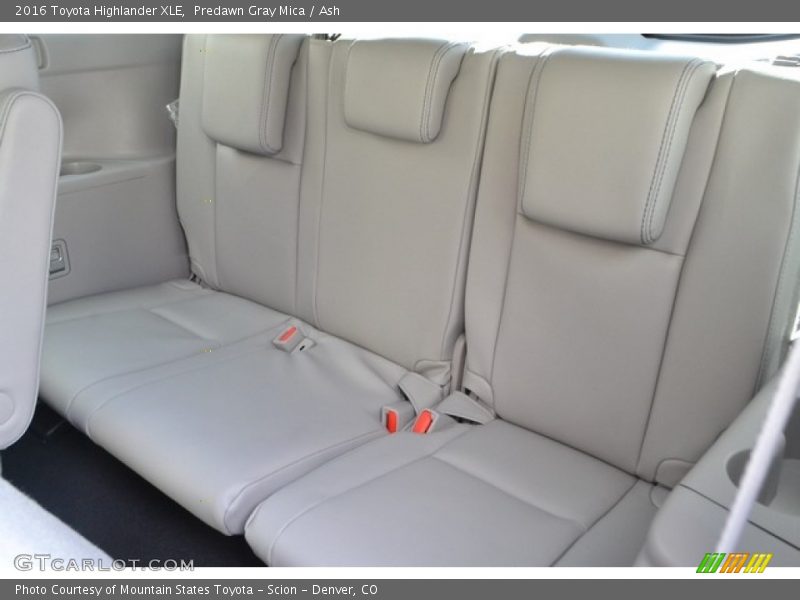 Predawn Gray Mica / Ash 2016 Toyota Highlander XLE