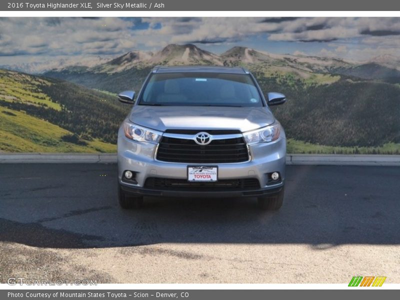 Silver Sky Metallic / Ash 2016 Toyota Highlander XLE