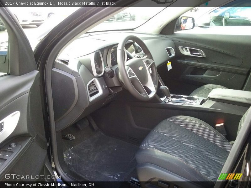Mosaic Black Metallic / Jet Black 2017 Chevrolet Equinox LT