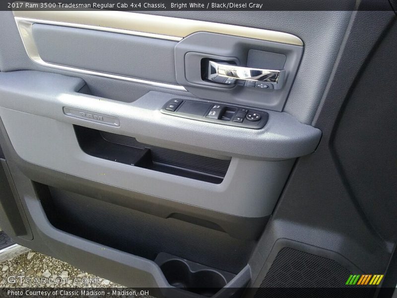 Bright White / Black/Diesel Gray 2017 Ram 3500 Tradesman Regular Cab 4x4 Chassis