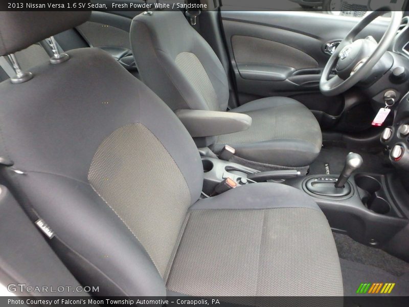 Fresh Powder White / Sandstone 2013 Nissan Versa 1.6 SV Sedan