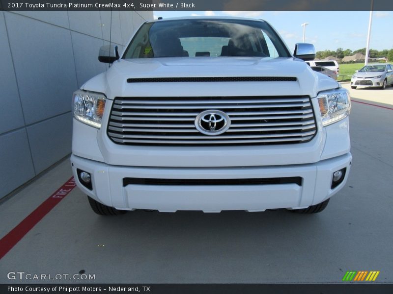 Super White / Black 2017 Toyota Tundra Platinum CrewMax 4x4