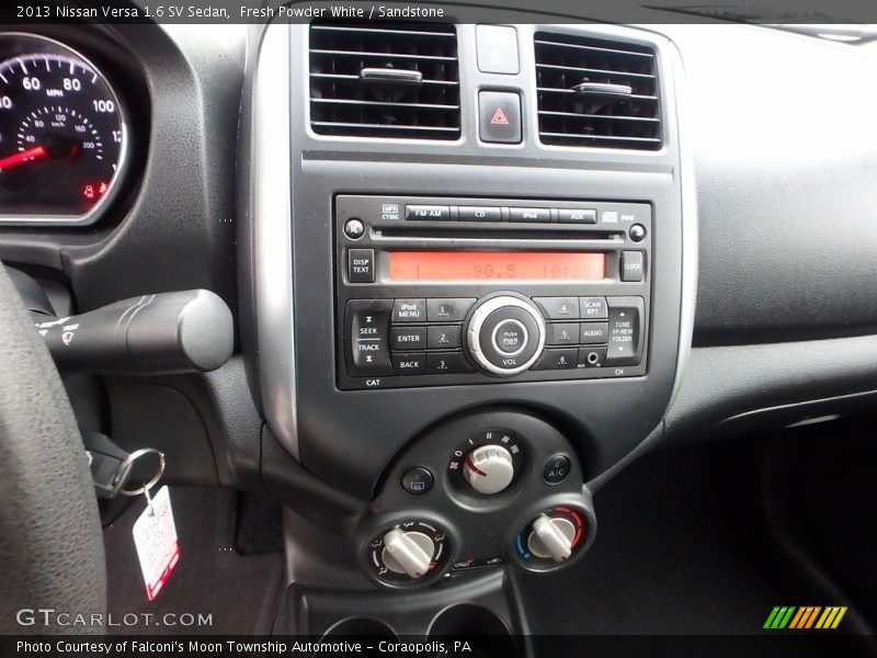 Fresh Powder White / Sandstone 2013 Nissan Versa 1.6 SV Sedan