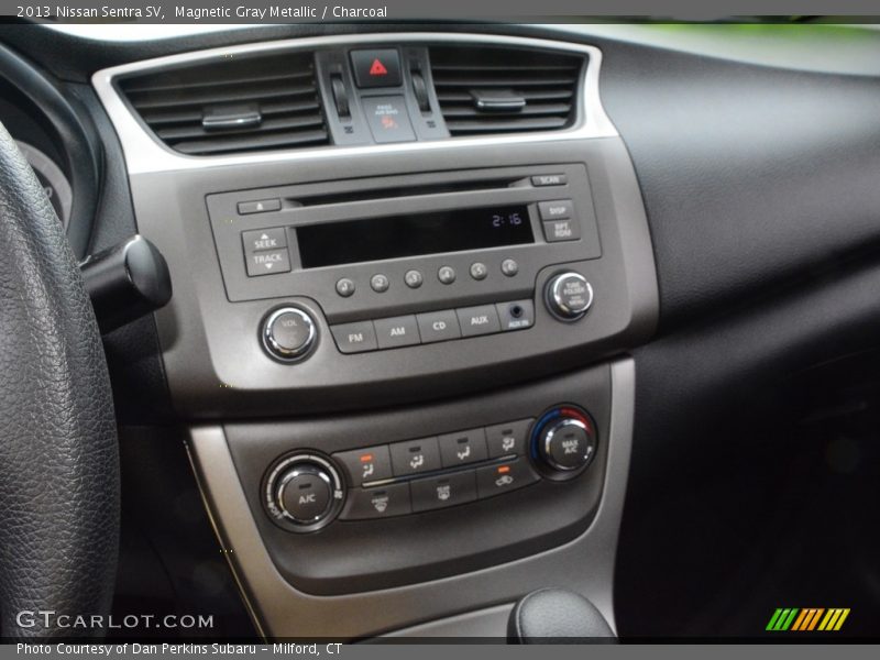 Magnetic Gray Metallic / Charcoal 2013 Nissan Sentra SV