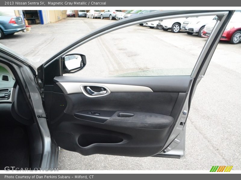 Magnetic Gray Metallic / Charcoal 2013 Nissan Sentra SV