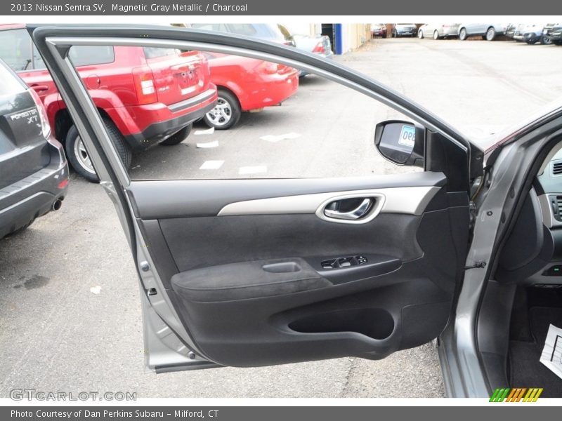 Magnetic Gray Metallic / Charcoal 2013 Nissan Sentra SV