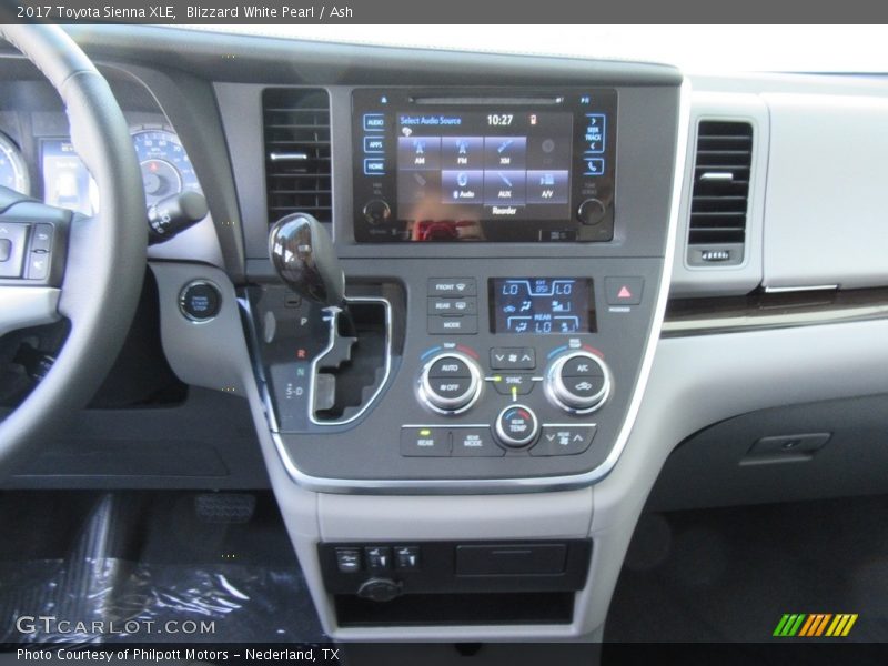 Blizzard White Pearl / Ash 2017 Toyota Sienna XLE
