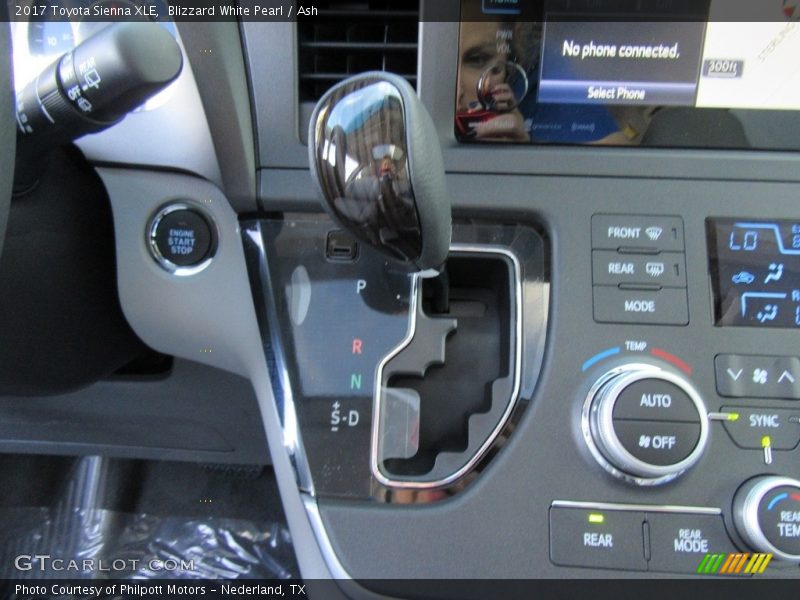 Blizzard White Pearl / Ash 2017 Toyota Sienna XLE