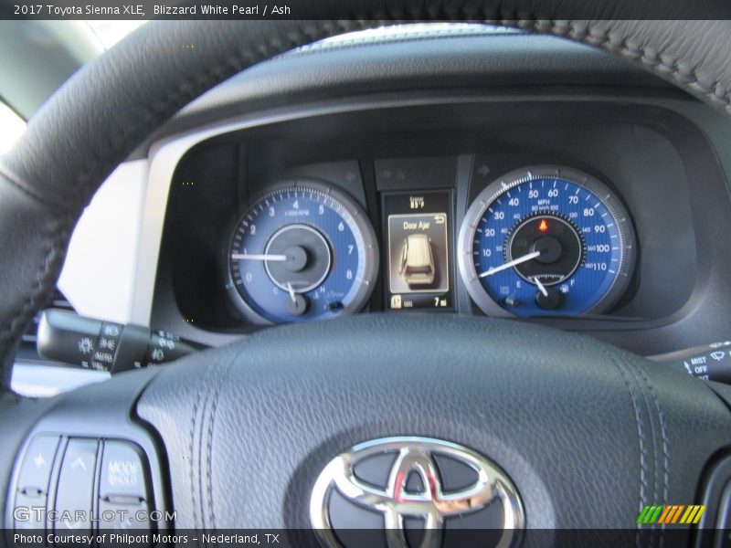 Blizzard White Pearl / Ash 2017 Toyota Sienna XLE