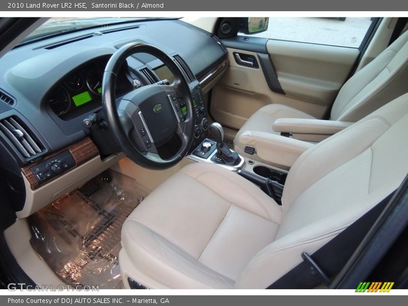  2010 LR2 HSE Almond Interior