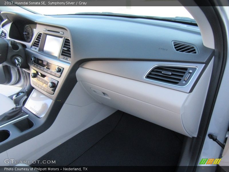 Symphony Silver / Gray 2017 Hyundai Sonata SE