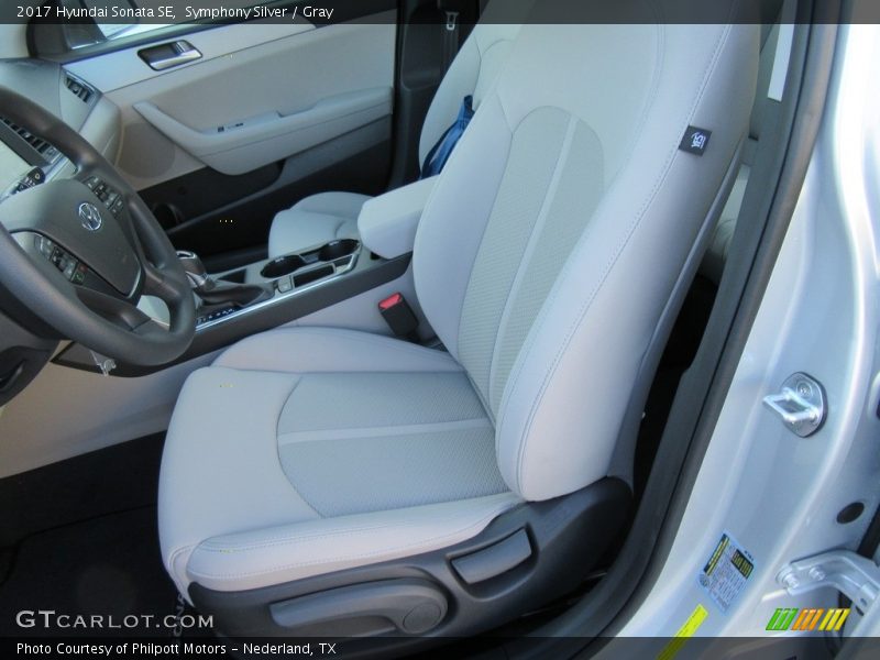 Symphony Silver / Gray 2017 Hyundai Sonata SE