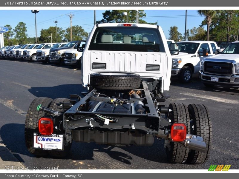 Shadow Black / Medium Earth Gray 2017 Ford F550 Super Duty XL Regular Cab 4x4 Chassis