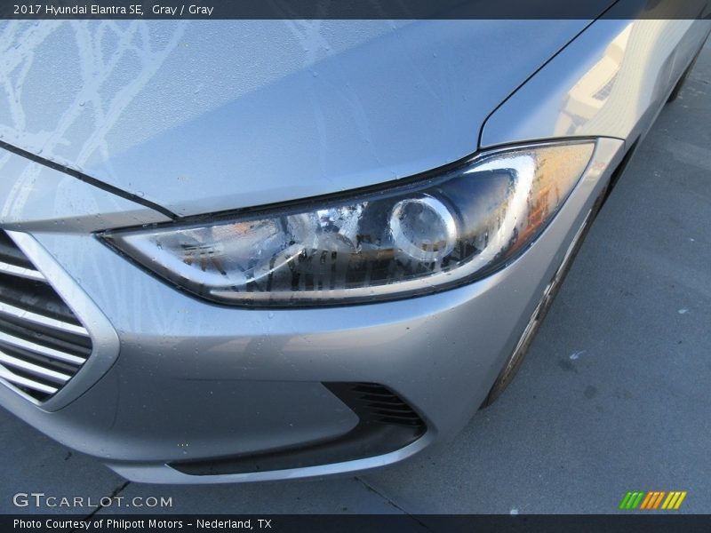 Gray / Gray 2017 Hyundai Elantra SE