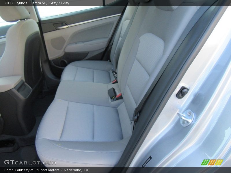 Gray / Gray 2017 Hyundai Elantra SE