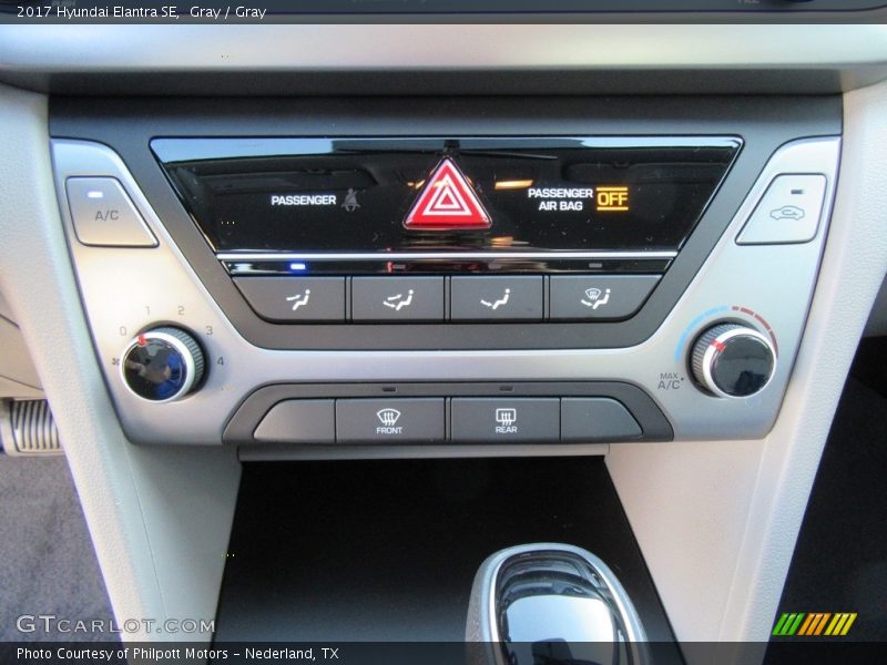 Gray / Gray 2017 Hyundai Elantra SE