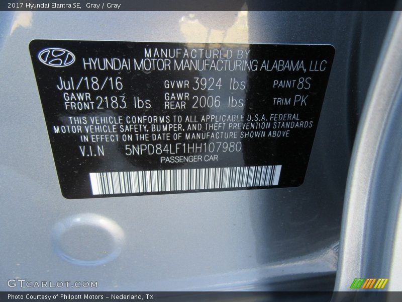 Gray / Gray 2017 Hyundai Elantra SE