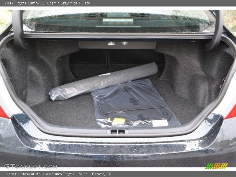 Cosmic Gray Mica / Black 2017 Toyota Camry SE