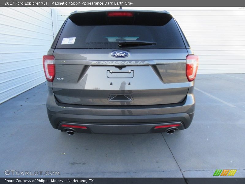 Magnetic / Sport Appearance Dark Earth Gray 2017 Ford Explorer XLT