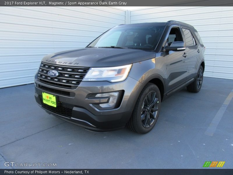Magnetic / Sport Appearance Dark Earth Gray 2017 Ford Explorer XLT