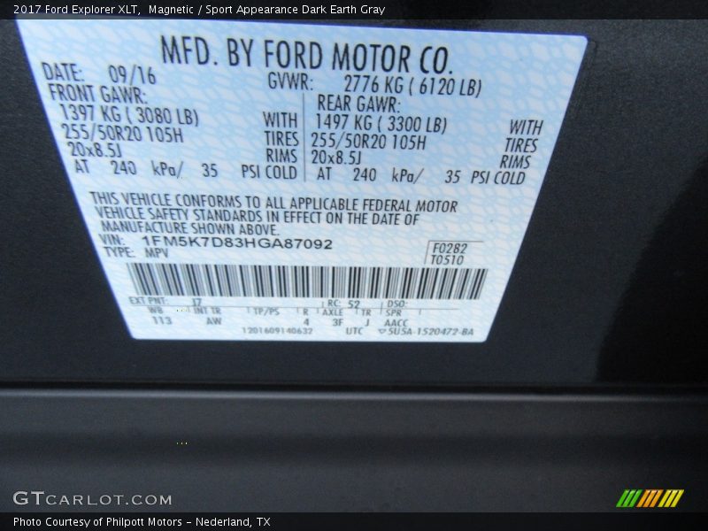 Magnetic / Sport Appearance Dark Earth Gray 2017 Ford Explorer XLT