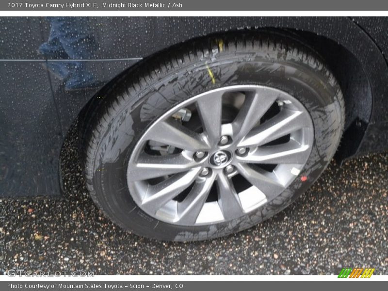Midnight Black Metallic / Ash 2017 Toyota Camry Hybrid XLE