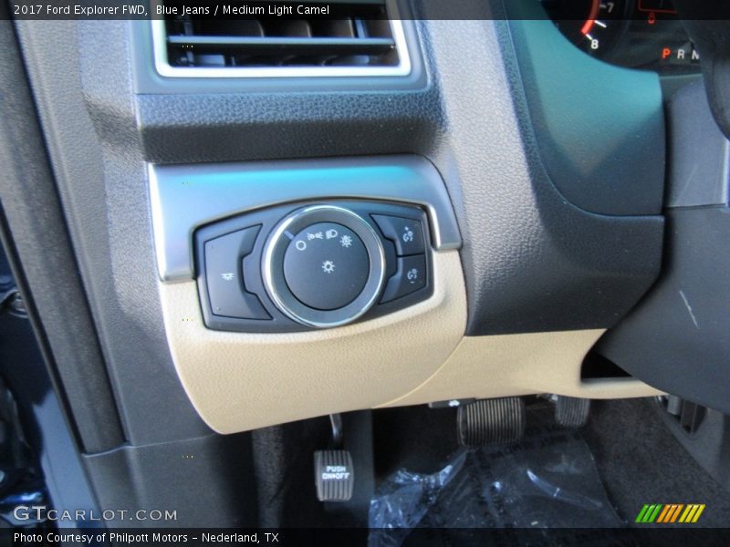 Blue Jeans / Medium Light Camel 2017 Ford Explorer FWD