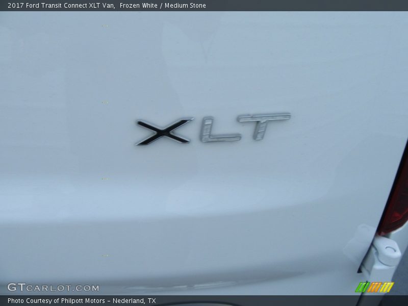  2017 Transit Connect XLT Van Logo