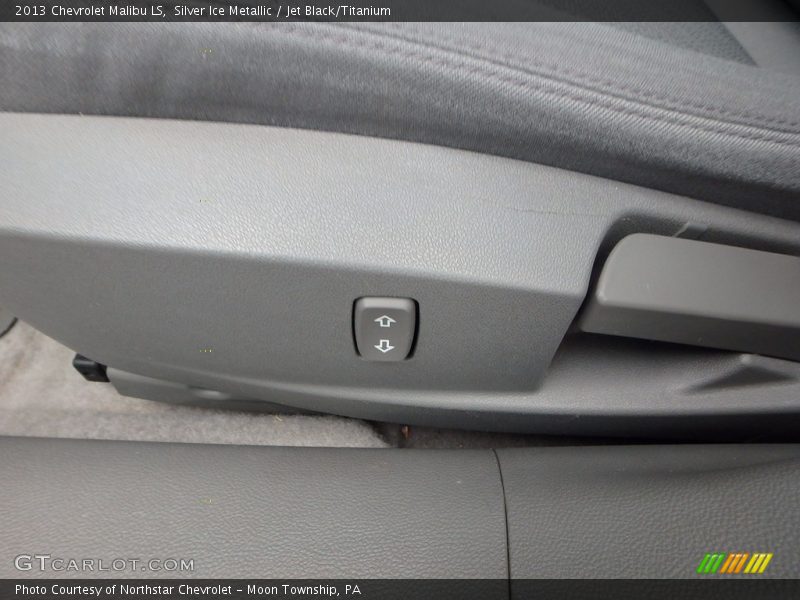 Silver Ice Metallic / Jet Black/Titanium 2013 Chevrolet Malibu LS