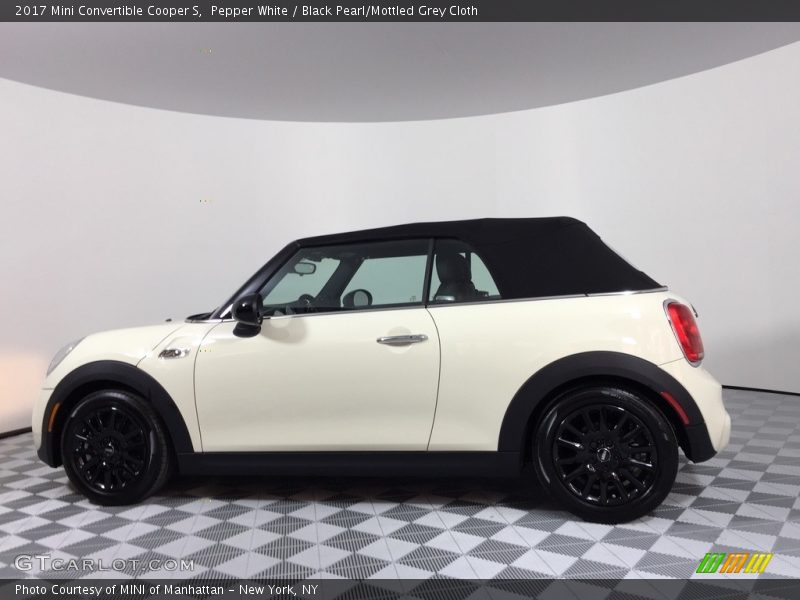 Pepper White / Black Pearl/Mottled Grey Cloth 2017 Mini Convertible Cooper S