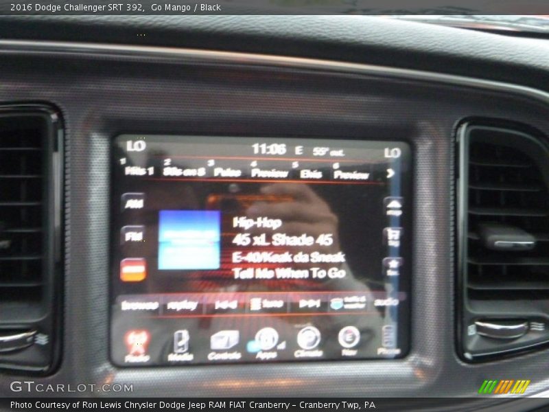 Go Mango / Black 2016 Dodge Challenger SRT 392